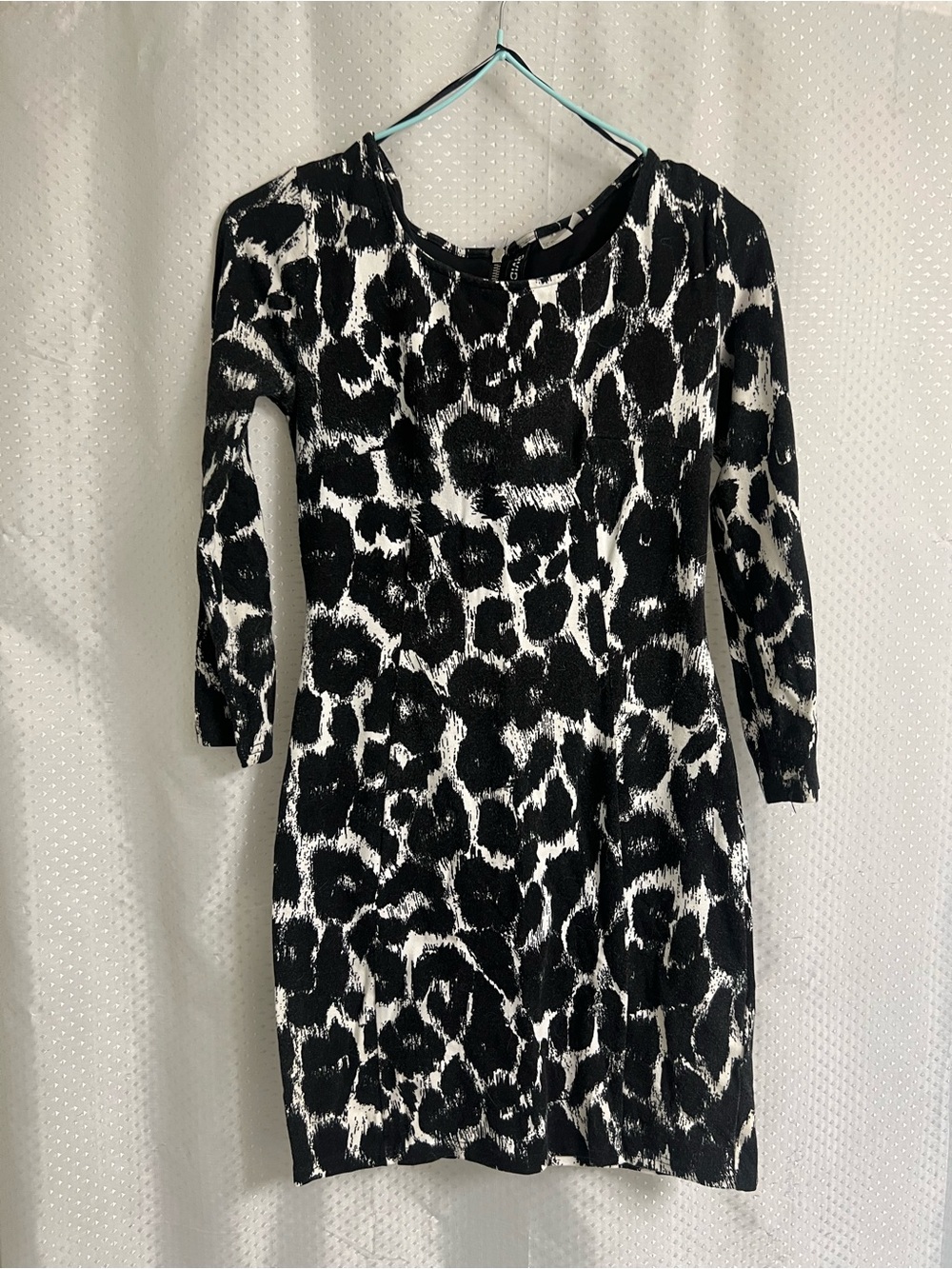 H&M Black and White Long Sleeve Animal-Print Dress